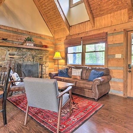 Villa Gatlinburg Escape with Hot Tub, Deck&Mtn View Exterior foto