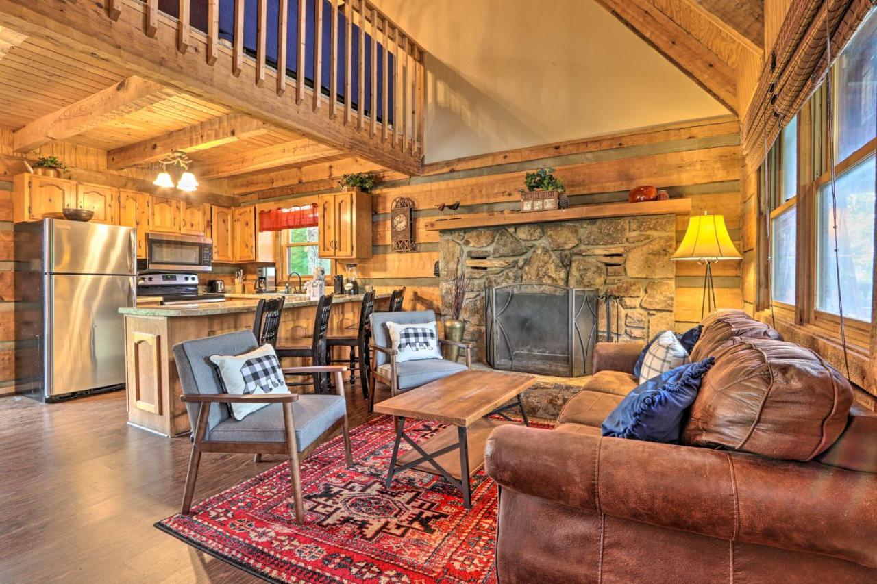 Villa Gatlinburg Escape with Hot Tub, Deck&Mtn View Exterior foto
