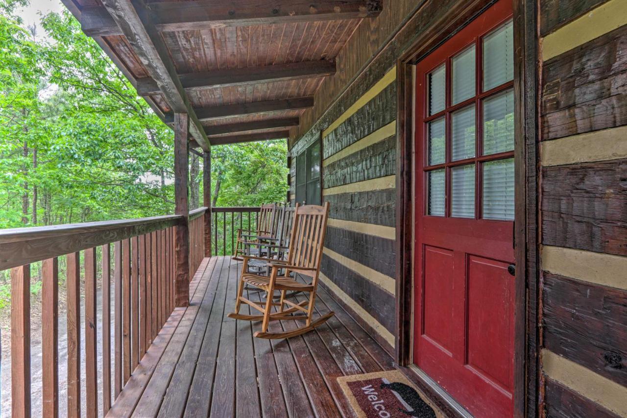 Villa Gatlinburg Escape with Hot Tub, Deck&Mtn View Exterior foto