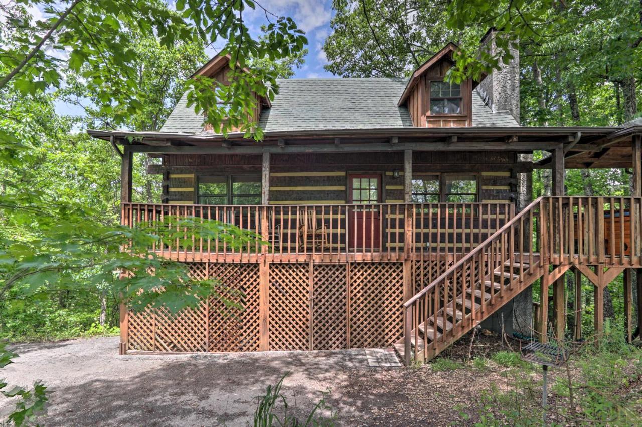 Villa Gatlinburg Escape with Hot Tub, Deck&Mtn View Exterior foto
