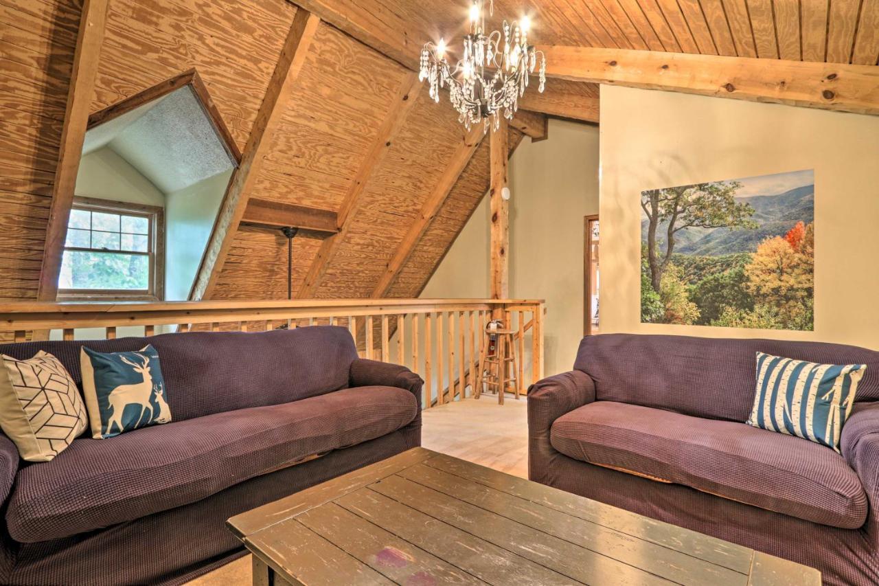 Villa Gatlinburg Escape with Hot Tub, Deck&Mtn View Exterior foto